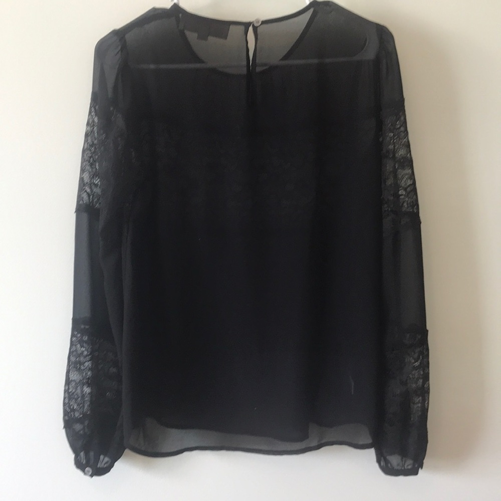 BLACK BLOUSE WITH LACE DETAILING - Picture 4 of 5